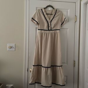 Elegant Cream Sleeveless Dress